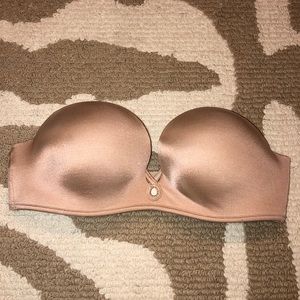 Victoria’s Secret Nude 32A Strapless Bra